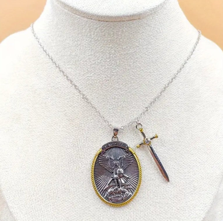 Amuleto de San Miguel Arcángel™️ 🙏💫 – Joyería UNISEX • Regalo Perfecto 🎁